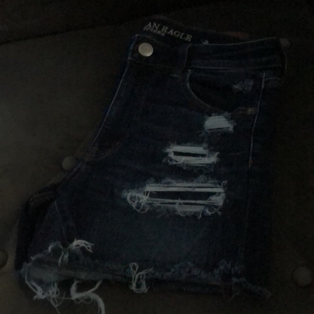 AE shorts - Picture 3 of 5